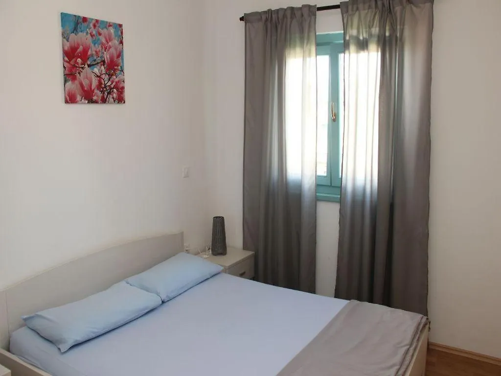 Apartment Tia بوريتش